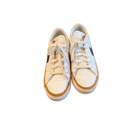 Nike Shoes - Nike women's sneakers size 7.5